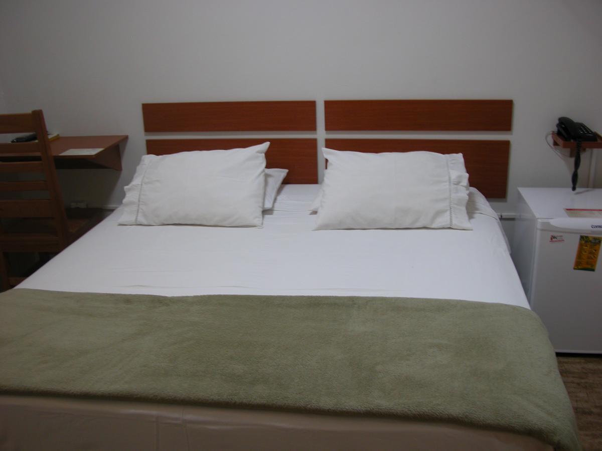 Hotel Avenida Tupã Buitenkant foto