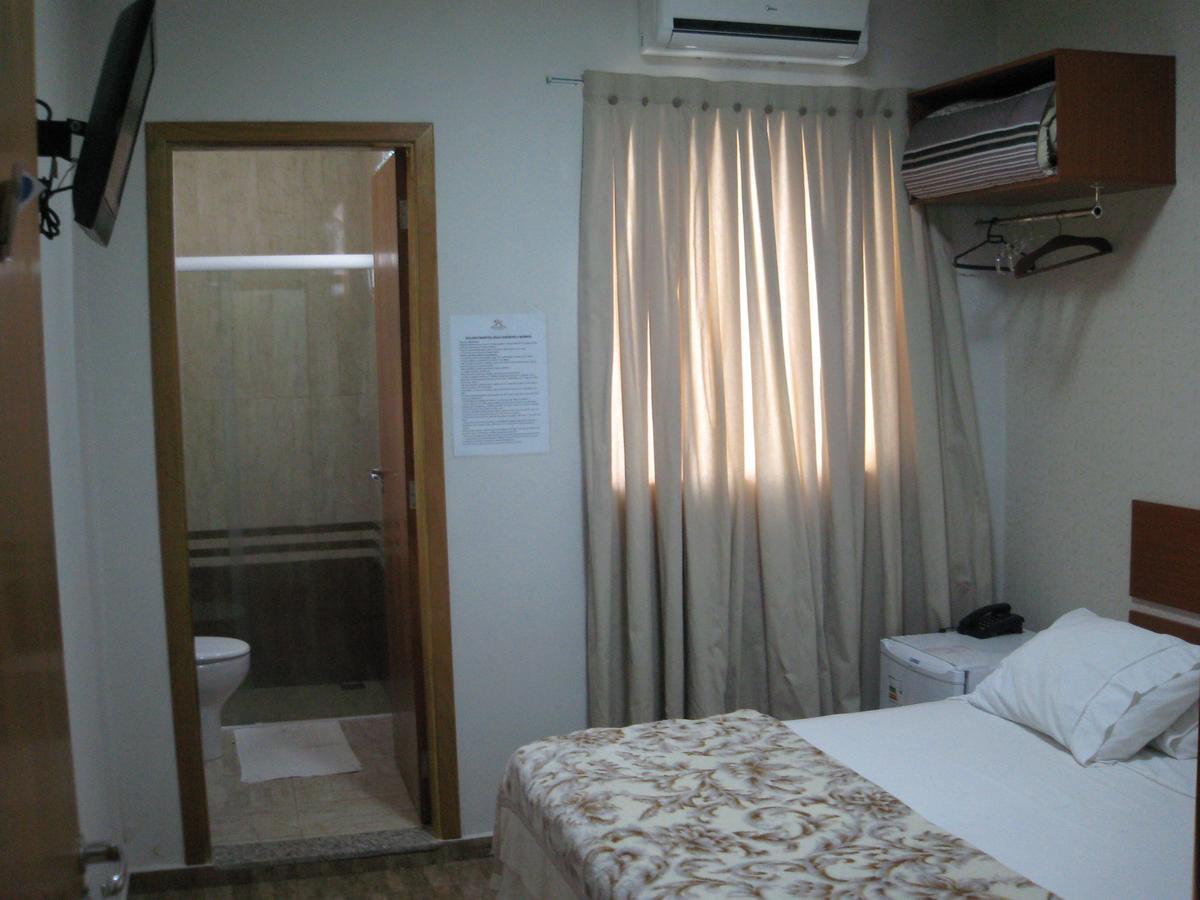 Hotel Avenida Tupã Buitenkant foto