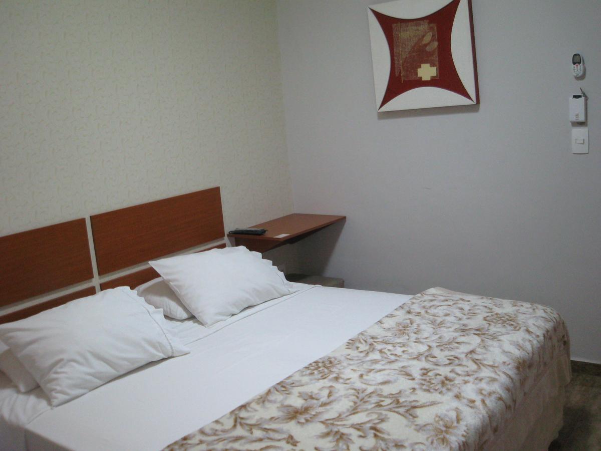 Hotel Avenida Tupã Buitenkant foto